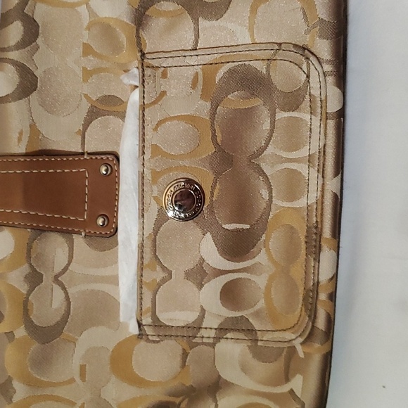 EUC:  Coach 'Chelsea Sateen' Optic Signature Shoulder Bag - Picture 11 of 13